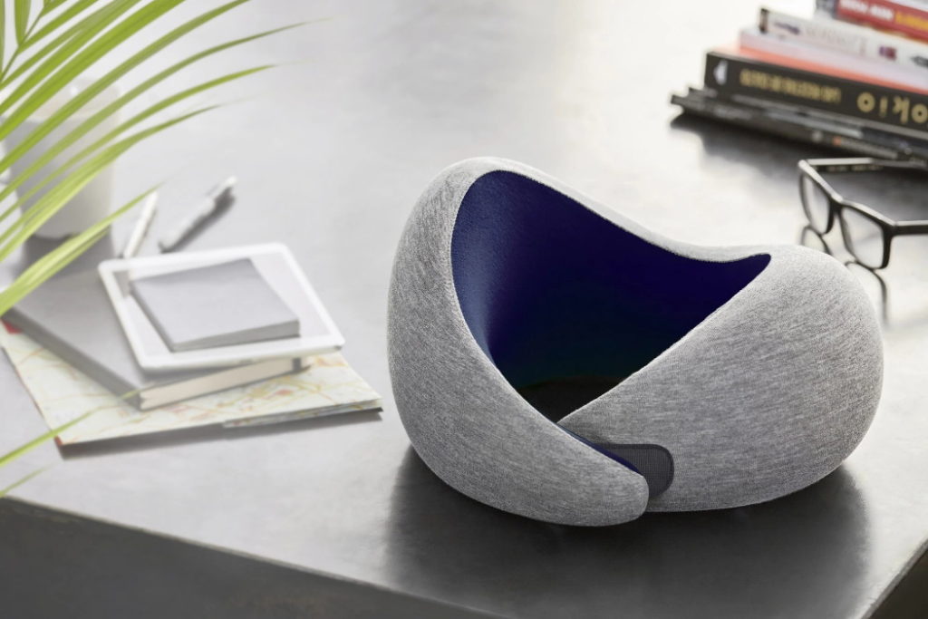 almohada de viaje ostrichpillow go