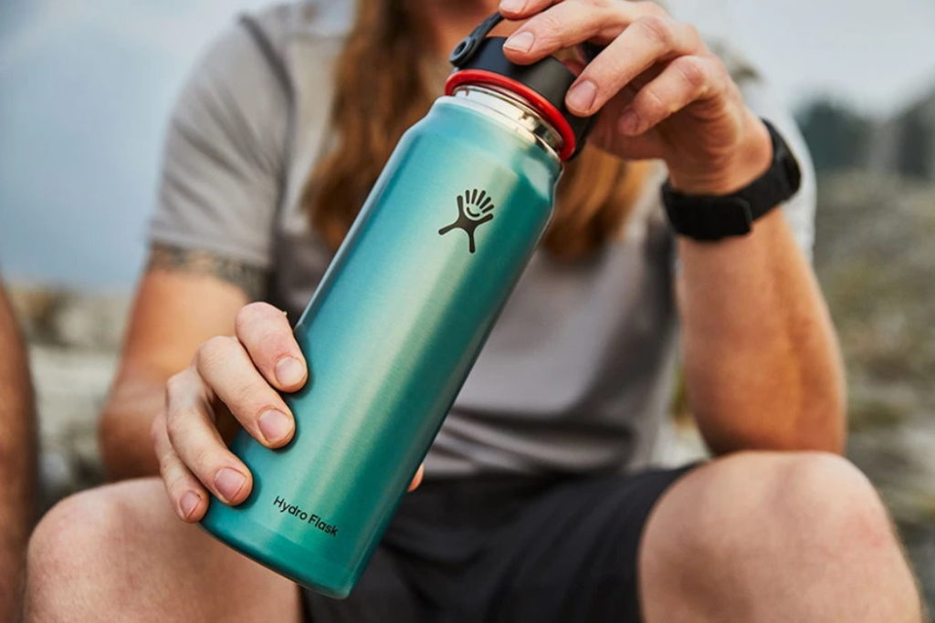 botella de agua hydro flask lightweight wide mouth trail series azul